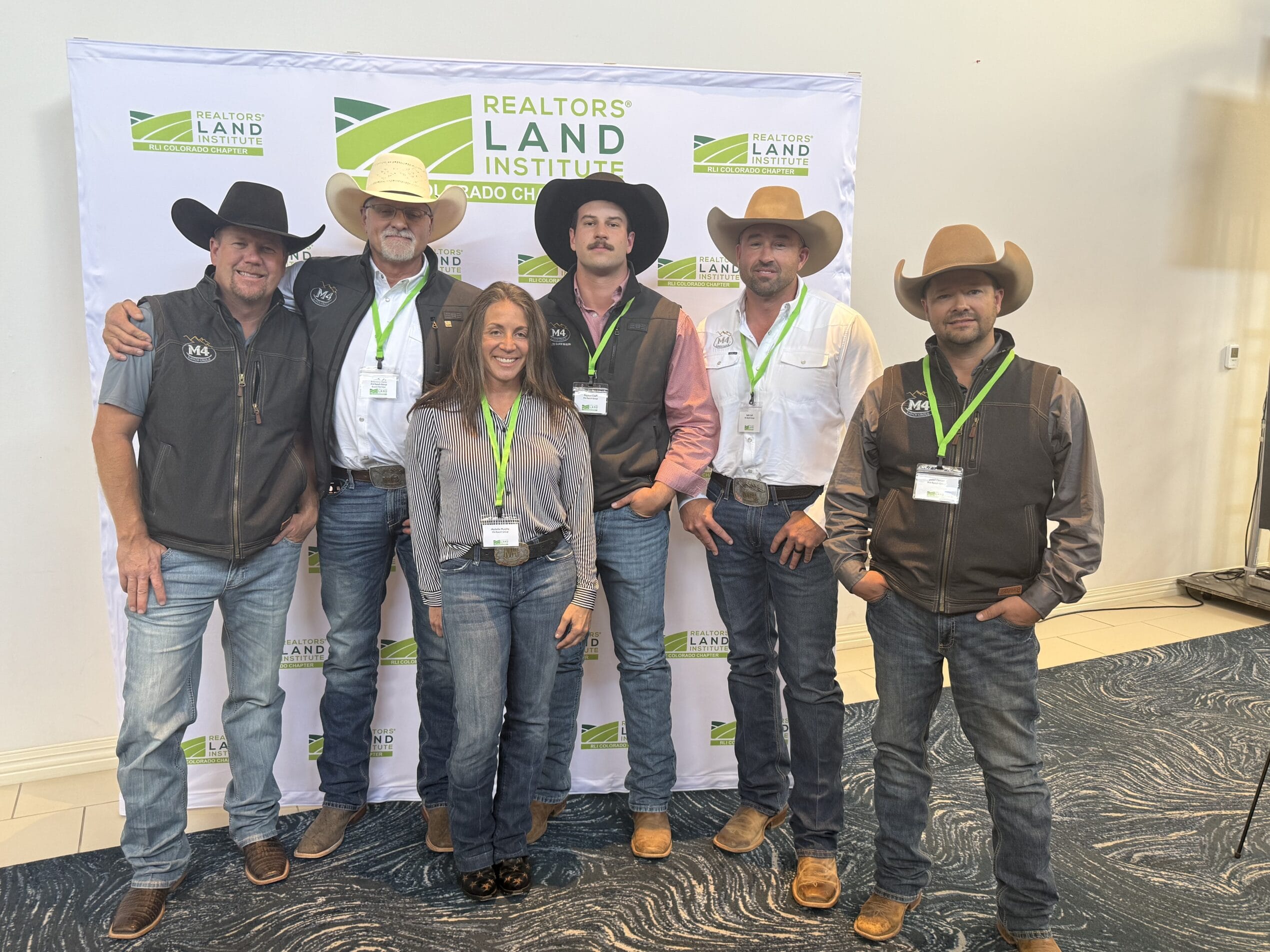 REALTORS® Land Institute National President Dan Murphy and Brokers